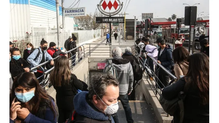 ¿Qué estaciones de metro están operativas? ¿A qué hora se retoma el servicio de la Línea 2?