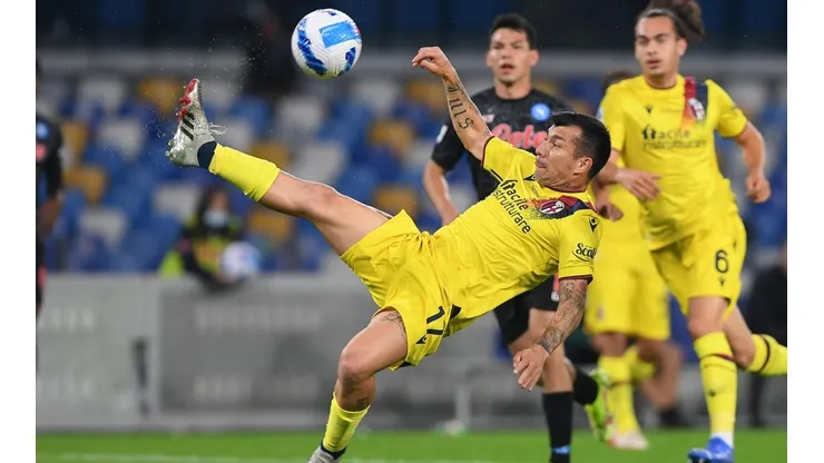 Gary Medel es blanco de críticas en Italia