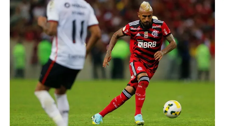 Arturo Vidal se prepara para estar desde el arranque en la Copa do Brasil