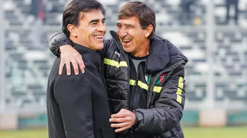 Gustavo Quinteros avisó a los equipos que vayan a defenderse al Monumental que Colo Colo "nunca deja de atacar".