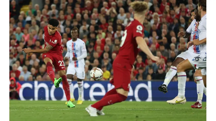 Luis Díaz marcó un golazo para salvar al Liverpool ante el Crystal Palace