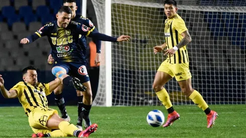 El Campanil se quedó con un triunfo en el Ester Roa