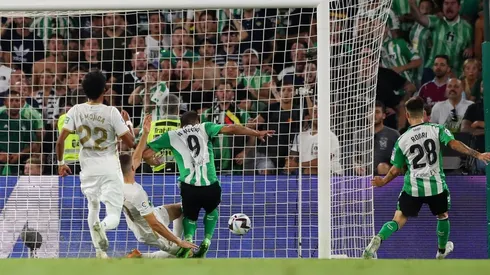 Betis goleó al Elche en el inicio de La Liga