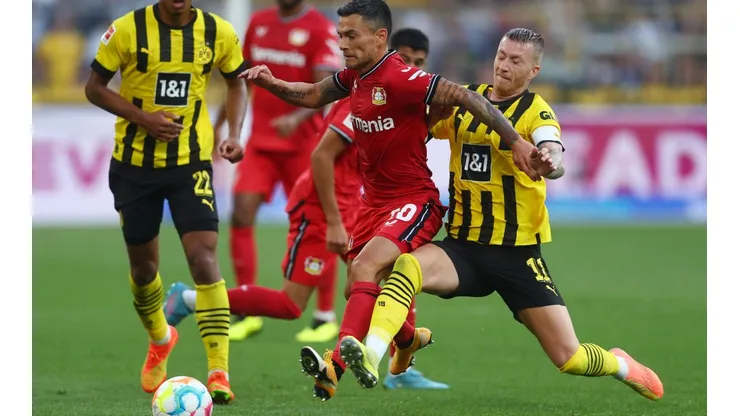 Aránguiz se abre un espacio en la titular de Bayer Leverkusen