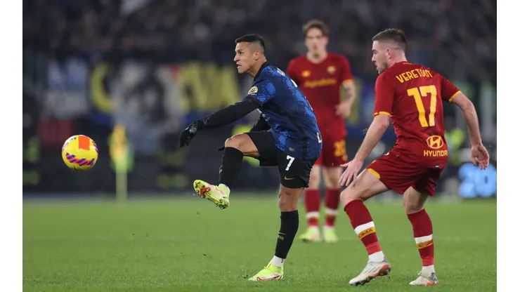 Alexis Sánchez y Jordan Veretout se vieron las caras en el duelo entre el Inter de Milán y la AS Roma. Hoy coinciden en el Olympique de Marsella.