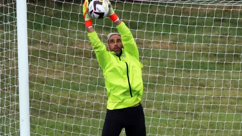 Claudio Bravo podría ser inscrito al concretarse esta venta.