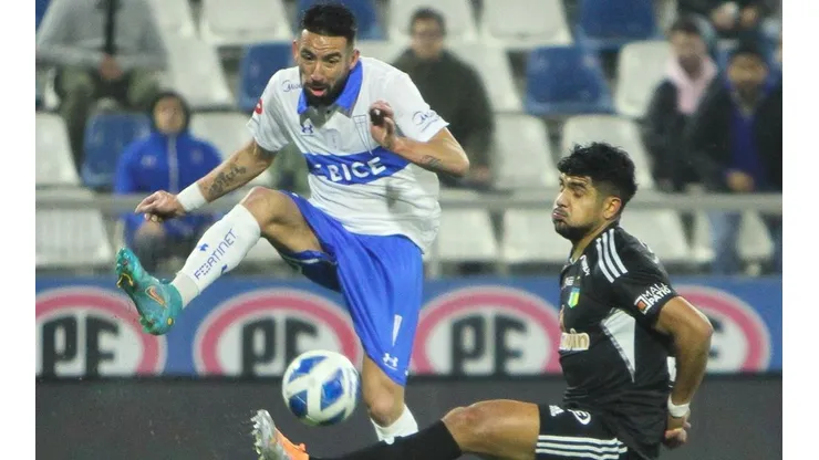 Mauricio Isla en acción en el partido de la UC ante O'Higgins.