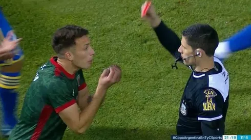 Se espera un fuerte castigo para el futbolista de Agropecuario.