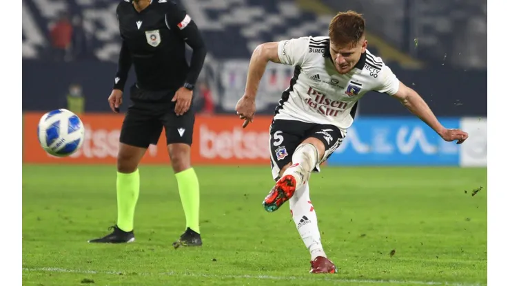 Leonardo Gil evita poner a Colo Colo como candidato al título