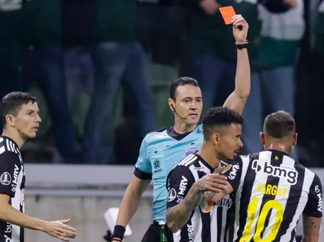 Cuca indignado con Edu Vargas: "Había ingresado para los penales"