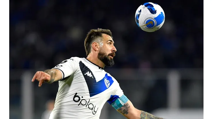 Lucas Pratto festeja la clasificación de Vélez Sarsfield a la semifinal de la Copa Libertadores.