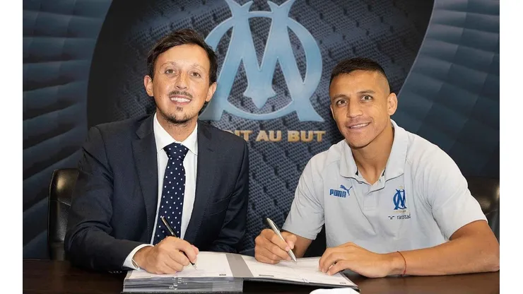 Alexis firmó el contrato con Olympique de Marsella