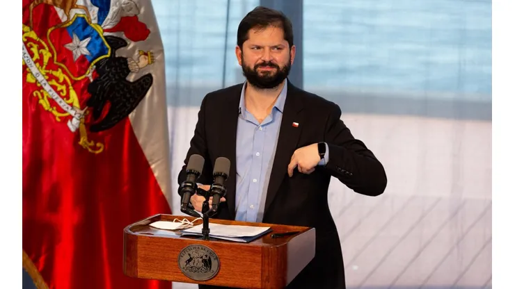 Boric anuncia acuerdo en los bloques oficialistas de cara al plebiscito de salida