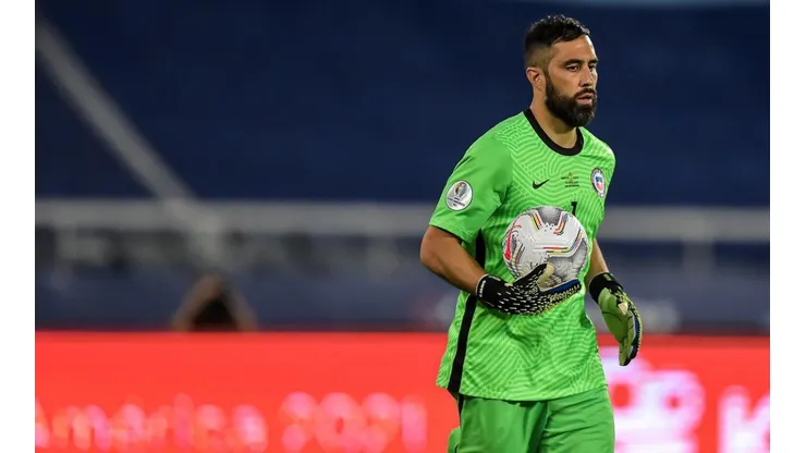 Bravo se refirió a su continuidad como portero de la Roja