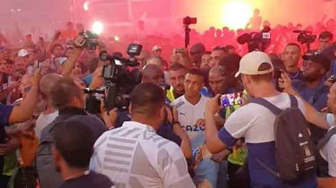 Alexis llega a Francia para sumarse al Olympique de Marsella