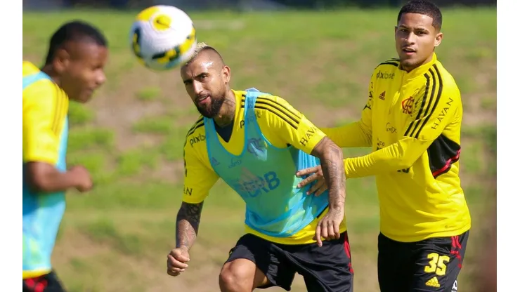 Arturo Vidal espera sumar sus primeros minutos en Flamengo por Copa Libertadores en el Maracaná