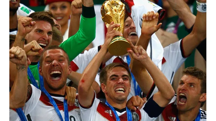 Philipp Lahm levanta la Copa del Mundo en Brasil 2014