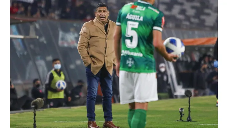 Jorge Aravena fue removido de su cargo como técnico de Deportes Temuco