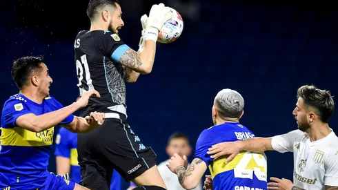 Gabriel Arias espera por su retorno al arco de Racing en el clásico con Boca Juniors