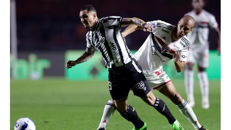 Sao Paulo ganó 1 a 0 en la ida con polémico arbitraje chileno de Piero Maza