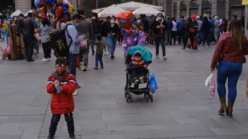 ¿Hasta qué edad se celebra el Día del Niño y hay que dar regalos?