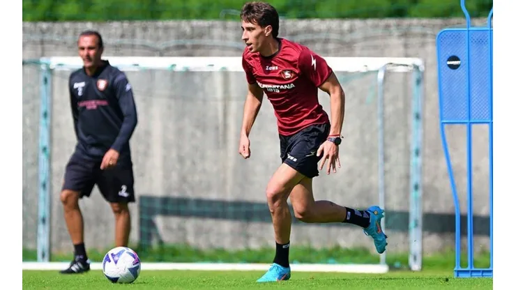 Diego Valencia vive su primera experiencia en el exterior y puede debutar oficialmente este domingo en la Copa Italia