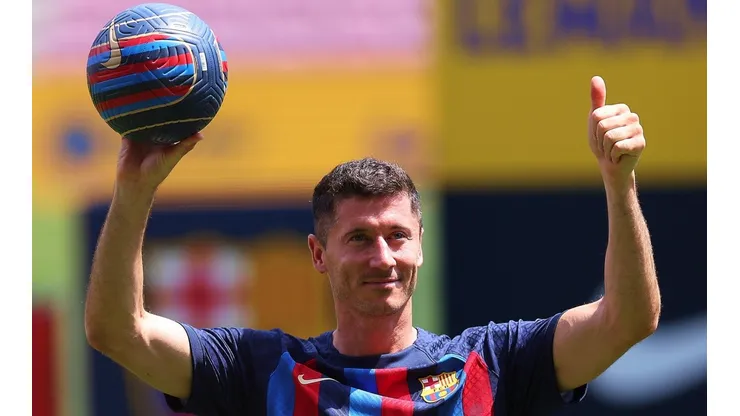 Lewy es presentado como el 9 del Barça: "Espero darles muchos goles"