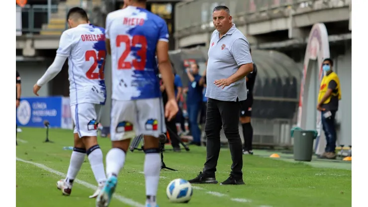 El profe Jaime García sacó una vez más el papá que lleva dentro para aconsejar a los futbolistas del futuro.