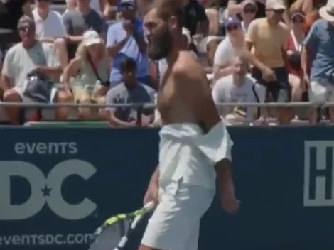 ¡Qué calor! Paire rompe camiseta tras ser eliminado en Washington