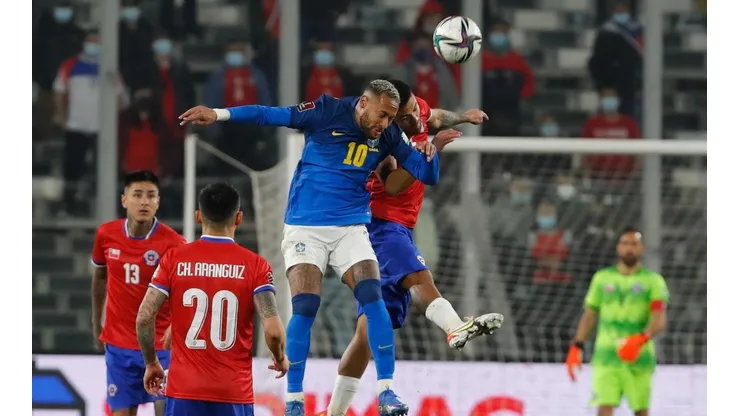 Chile y Brasil jugaron en el Monumental por eliminatorias.