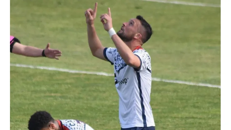 Fabián Ovejero celebra la apertura de la cuenta