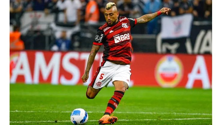 Arturo Vidal ingresó en el segundo tiempo y jugó la Copa Libertadores 15 años después de la última vez
