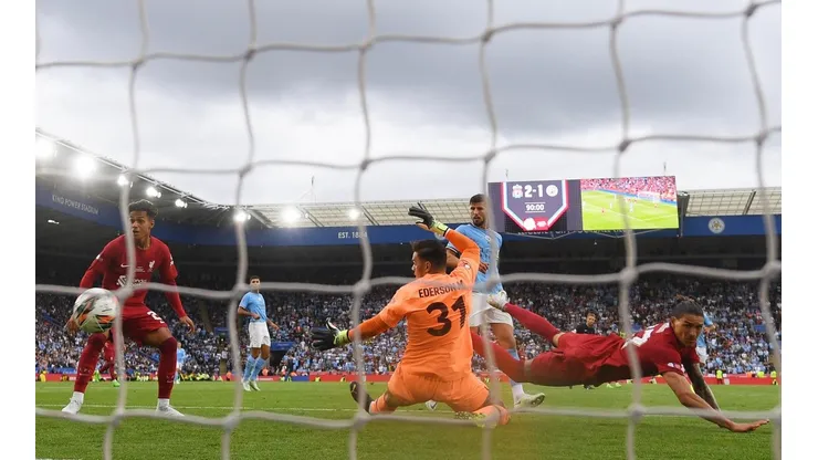 Darwin Nuñez debutó oficialmente convirtiendo el gol que cerró la victoria por 3 a 1 sobre el final