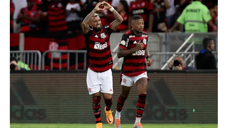 El "King" debutó en las redes este sábado ante Atlético Goianiense.