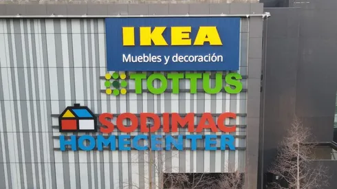 Las letras se instalaron el 22 de julio en la fachada del Mall Open Kennedy.