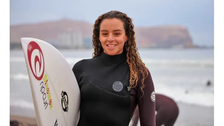 Lorena Fica, surfista