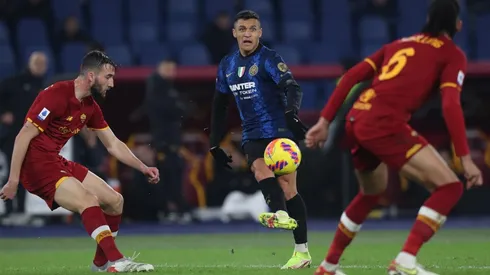 Alexis todavía no define si su carrera continuará en Inter de Milán o en otro club de Europa o Sudamérica.