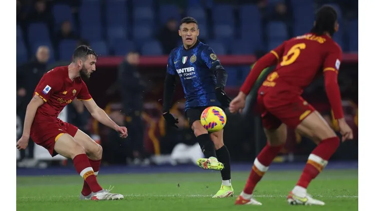 Alexis todavía no define si su carrera continuará en Inter de Milán o en otro club de Europa o Sudamérica.