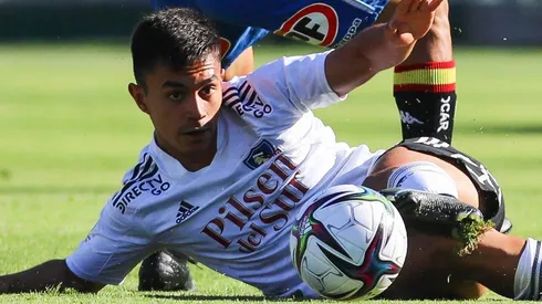 Vicente Pizarro entra en dos de las tres formaciones que ha probado Quinteros en Colo Colo para el Superclásico.