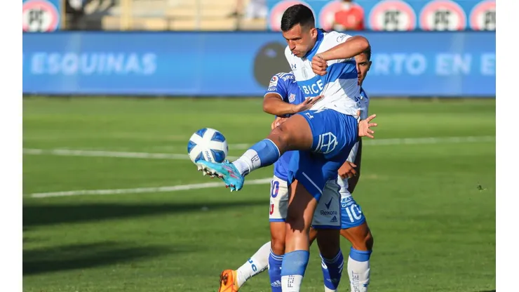 Universidad Católica puede vender a Nehuén Paz al fútbol argentino.
