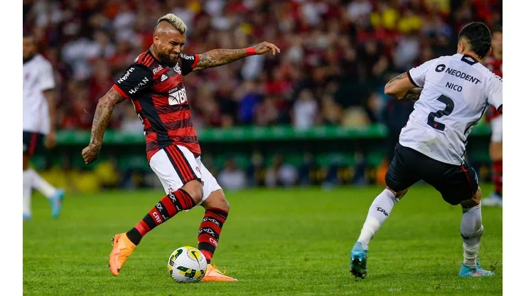 Vidal ingresó en el segundo tiempo ante Paranaense