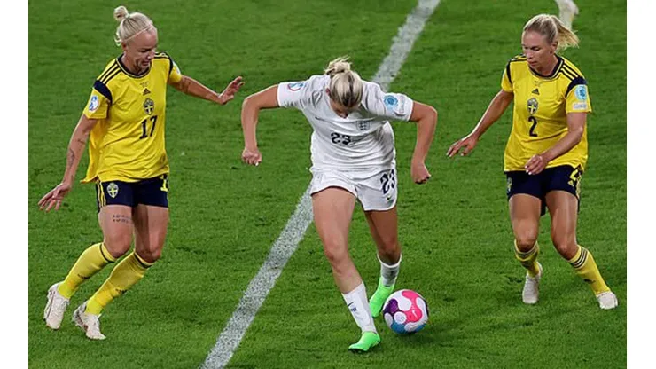 El golazo de taco de Alessia Russo