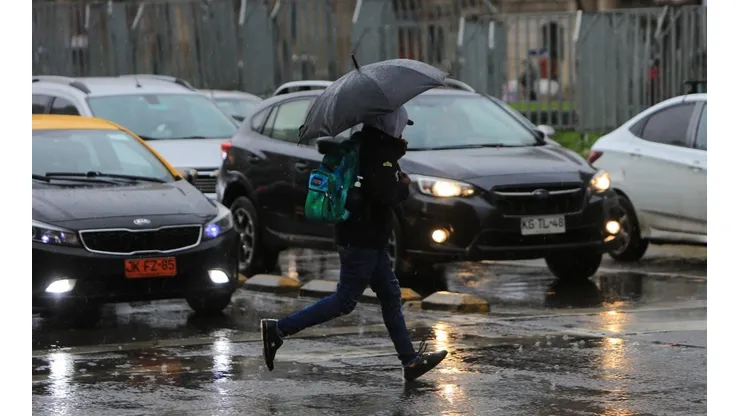 ¿A qué hora comienza la lluvia en Santiago este miércoles 27 de julio?