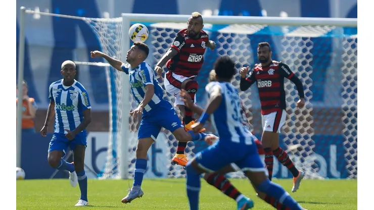 Arturo Vidal tuvo su estreno el domingo ante el Avaí por el Brasileirao.