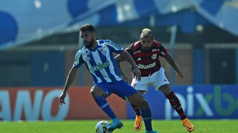 Arturo Vidal debutó y fue clave en el triunfo de Flamengo ante Avaí por el Brasileirao