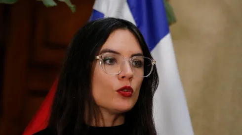La ministra Camila Vallejo anunció el apoyo a declarar feriado el 16 de septiembre.