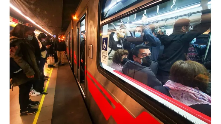 Conoce los horarios de Metro de Santiago.