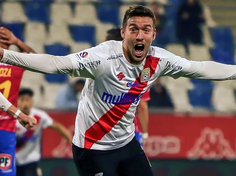 Curicó gana y se ilusiona con la punta del torneo