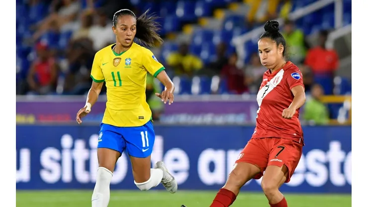 Adriana es la goleadora del torneo con 5 goles