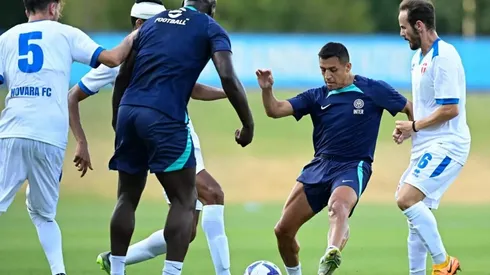 Alexis Sánchez sumó minutos en un amistoso de pretemporada ante el Novara.